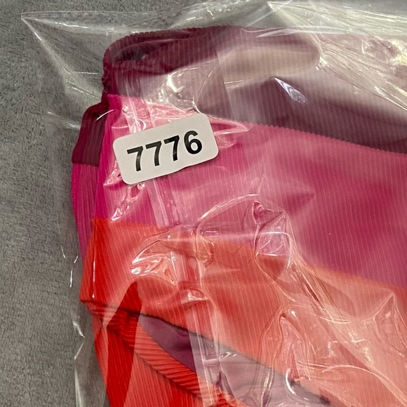 New! Beach Riot Joyce swimsuit be mine colorblock 27776 - Picture 5 of 11